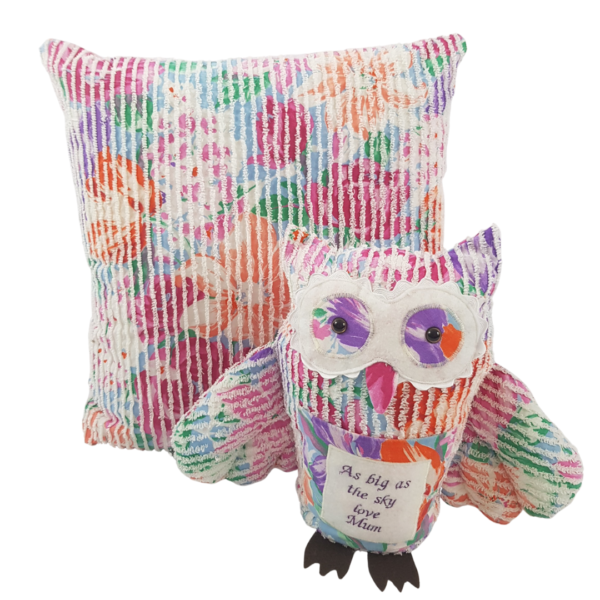 A memory cushion and a memory owl